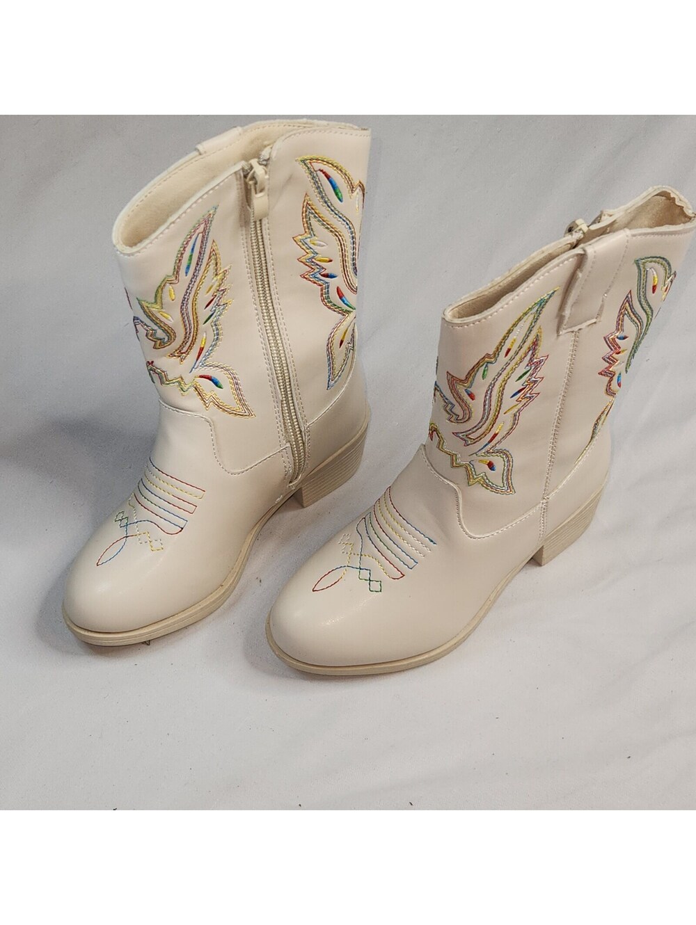 White kids western boots with rainbow embroidery